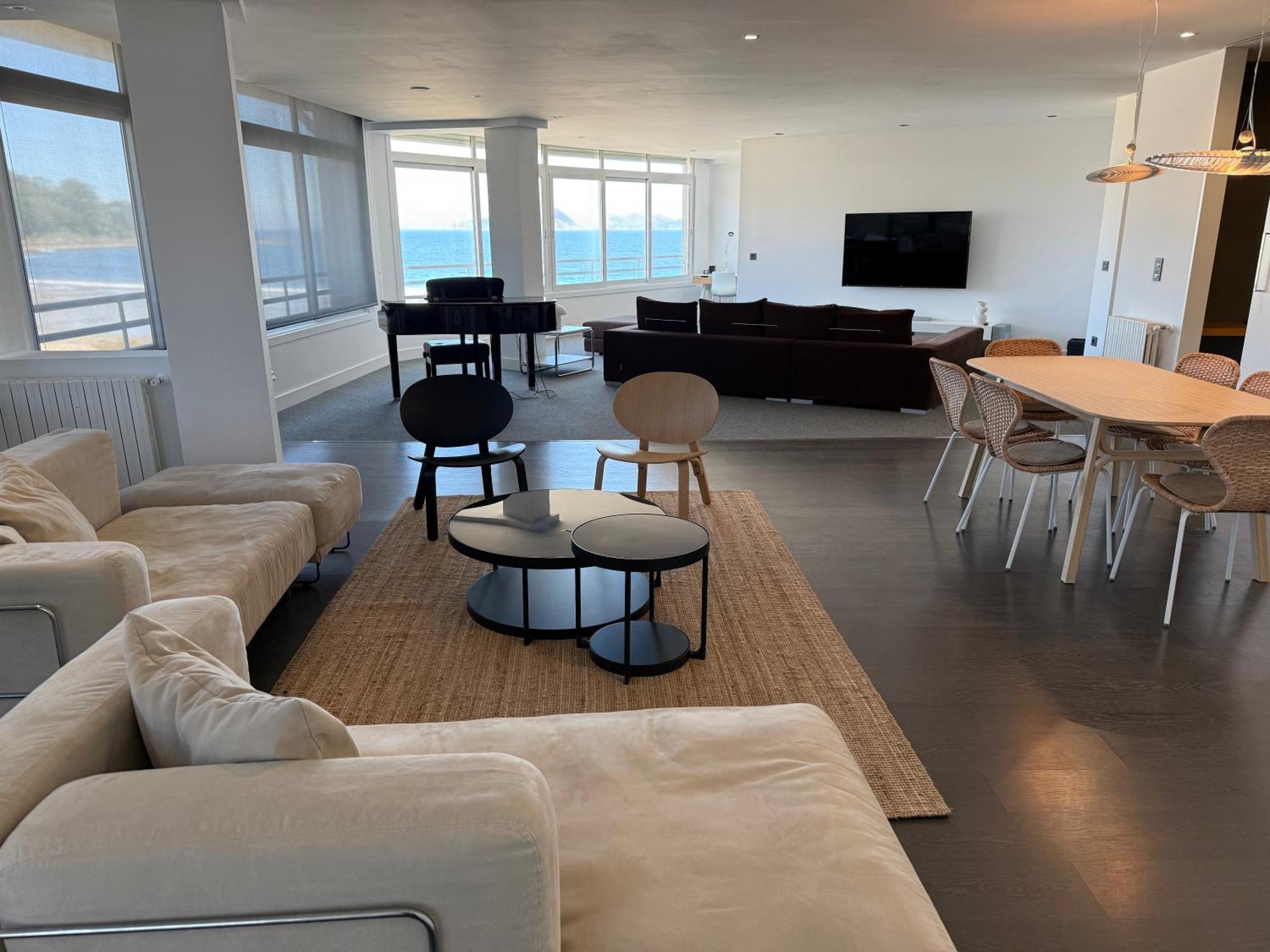 Amplio Piso A Pie De Playa De Patos. Nigran. Apartman Kültér fotó
